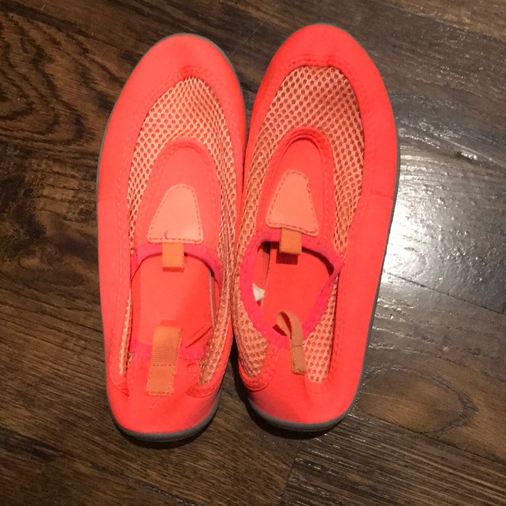 Neon Pink Water shoes
